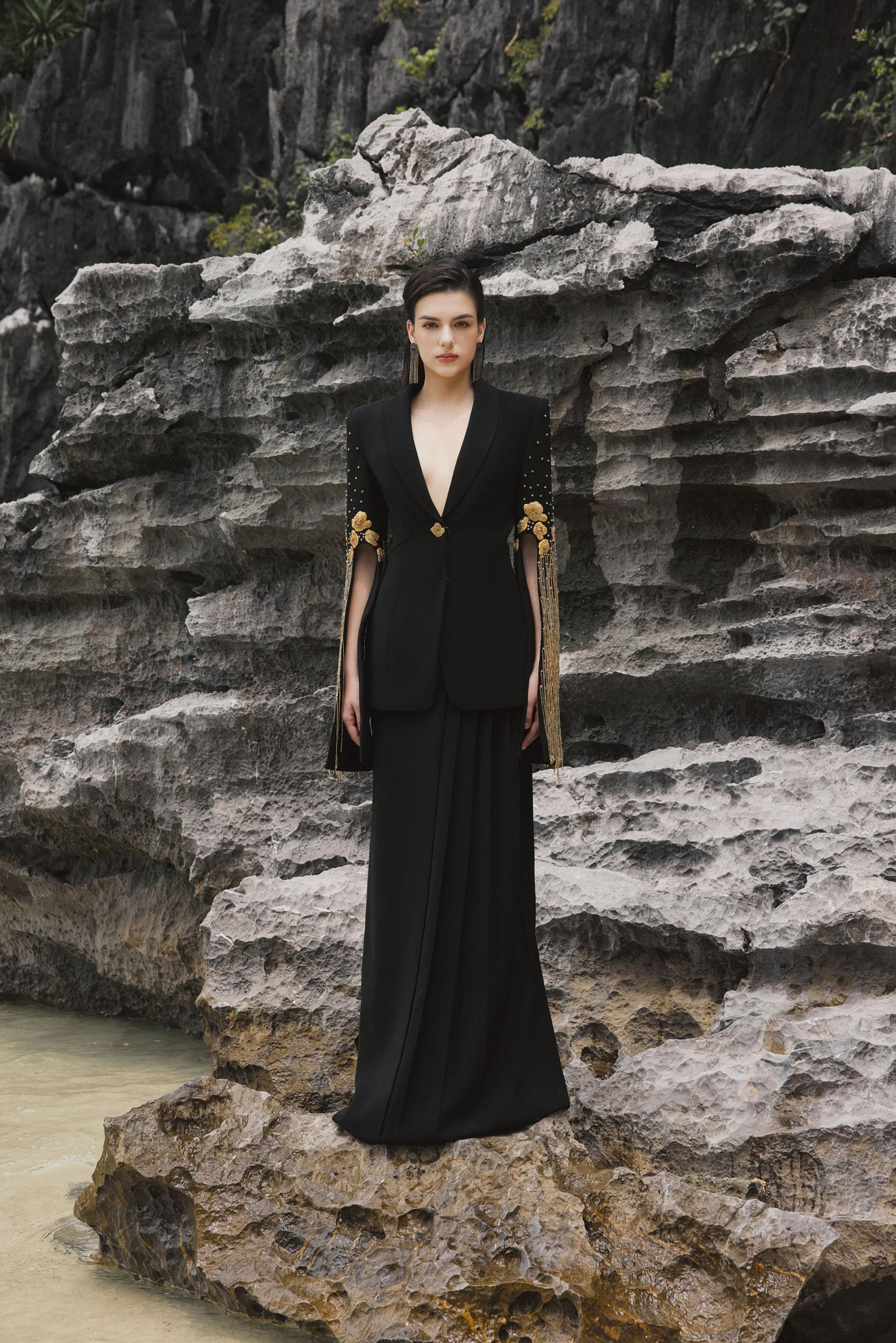 LOOKBOOK LUNE_Page22_Image1.jpg