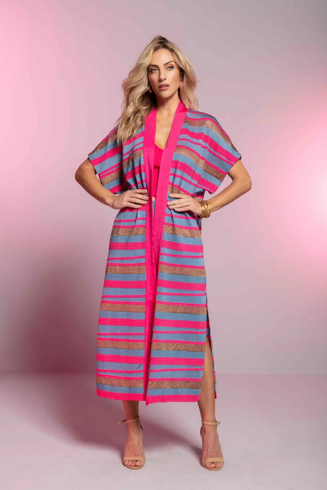 1 dolar  LOOKBOOK VERAO 23_Page64_Image1.jpg