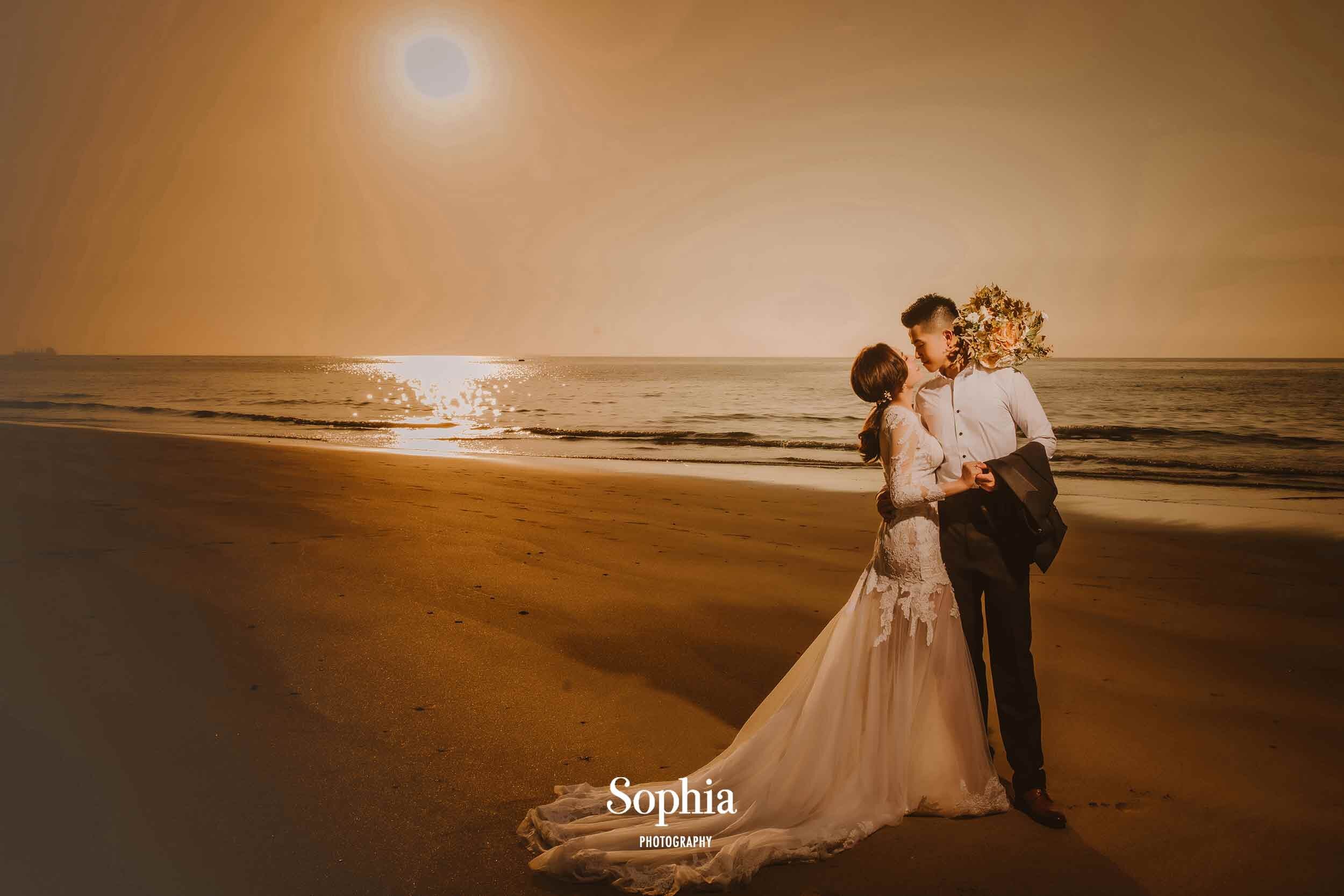  蘇菲雅婚紗-外景婚紗照-海邊-沙灘-夕陽 
