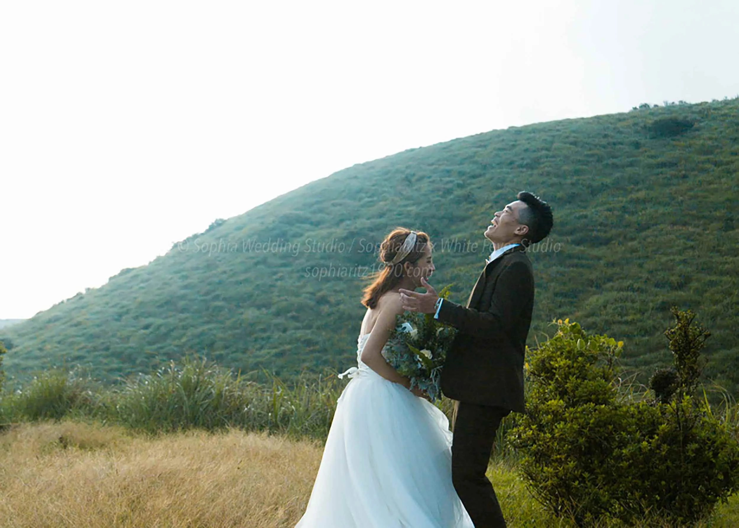  蘇菲雅婚紗-白色狂熱聯名-山景-人像-黑白-婚紗照 