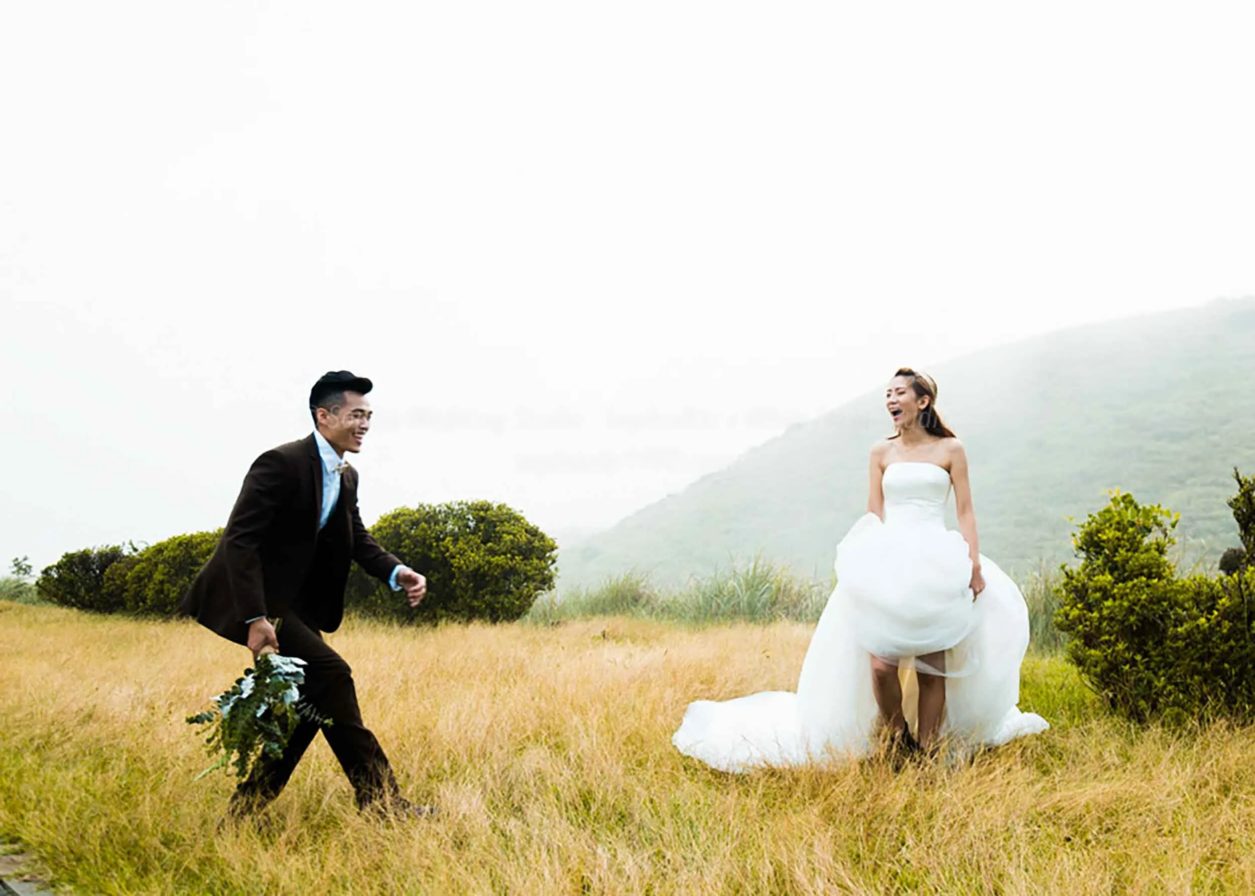  蘇菲雅婚紗-白色狂熱聯名-山景-人像-婚紗照 