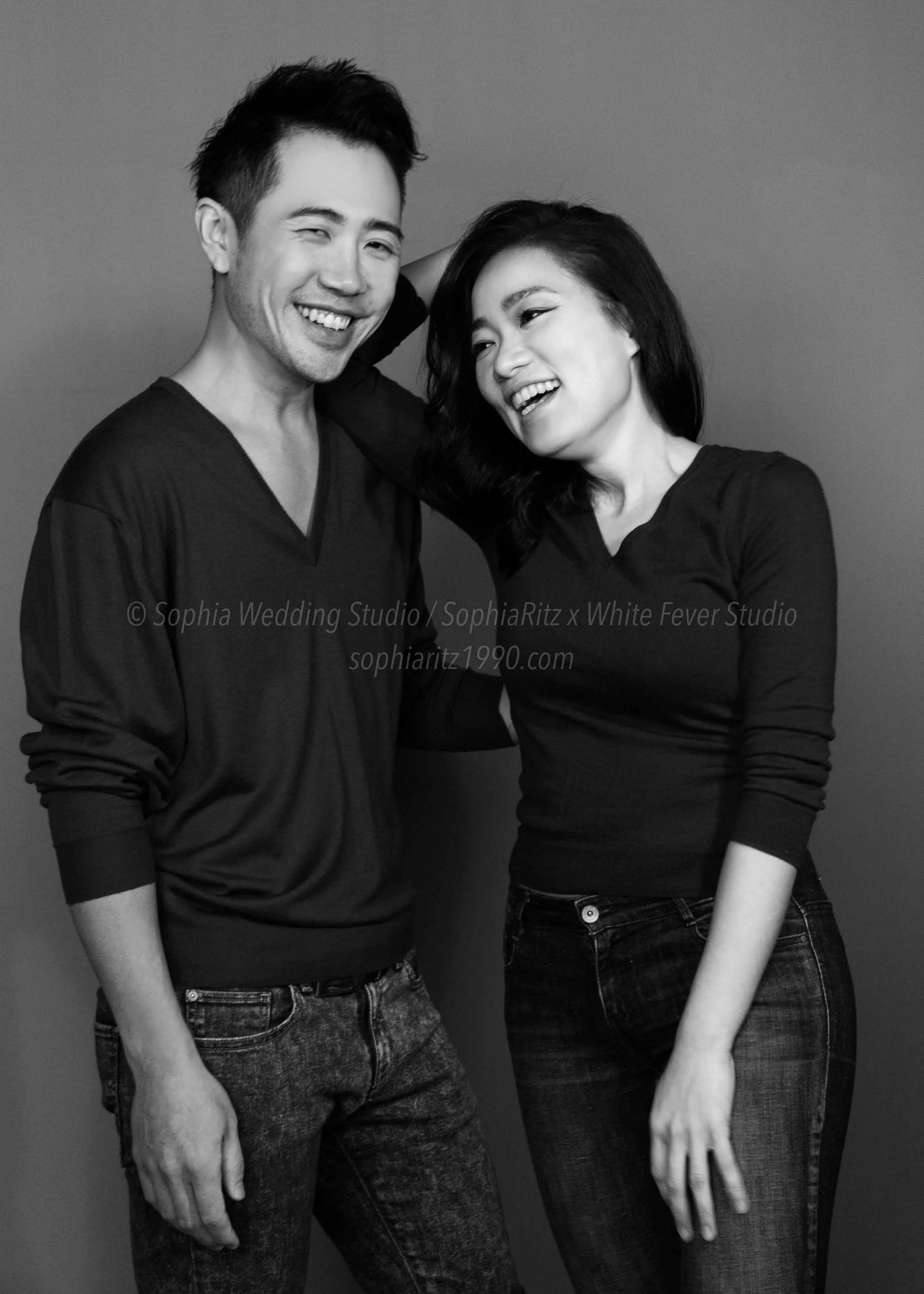  蘇菲雅婚紗-白色狂熱聯名-內景-棚拍-人像-黑白-婚紗照 