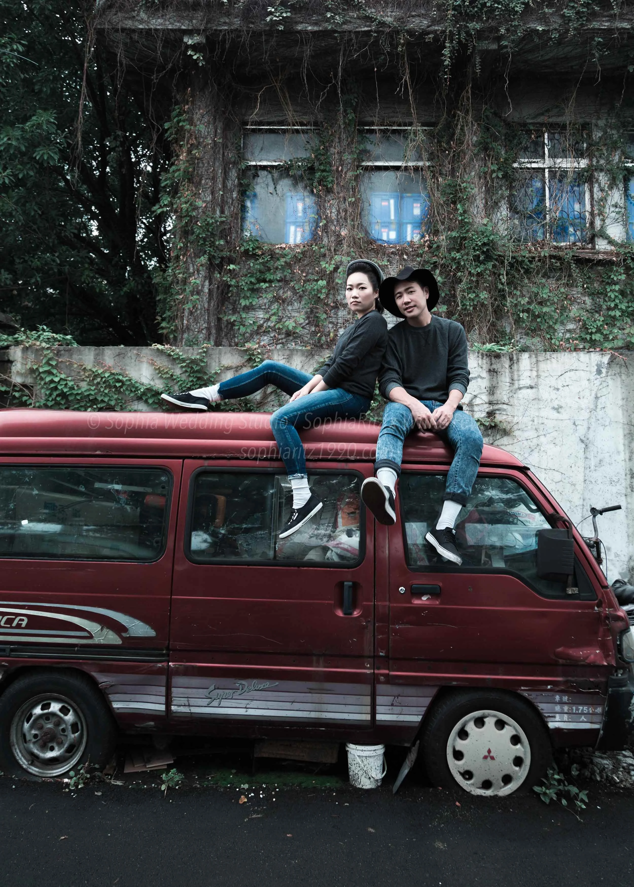  蘇菲雅婚紗-白色狂熱聯名-外景-街景-便服-情侶照 