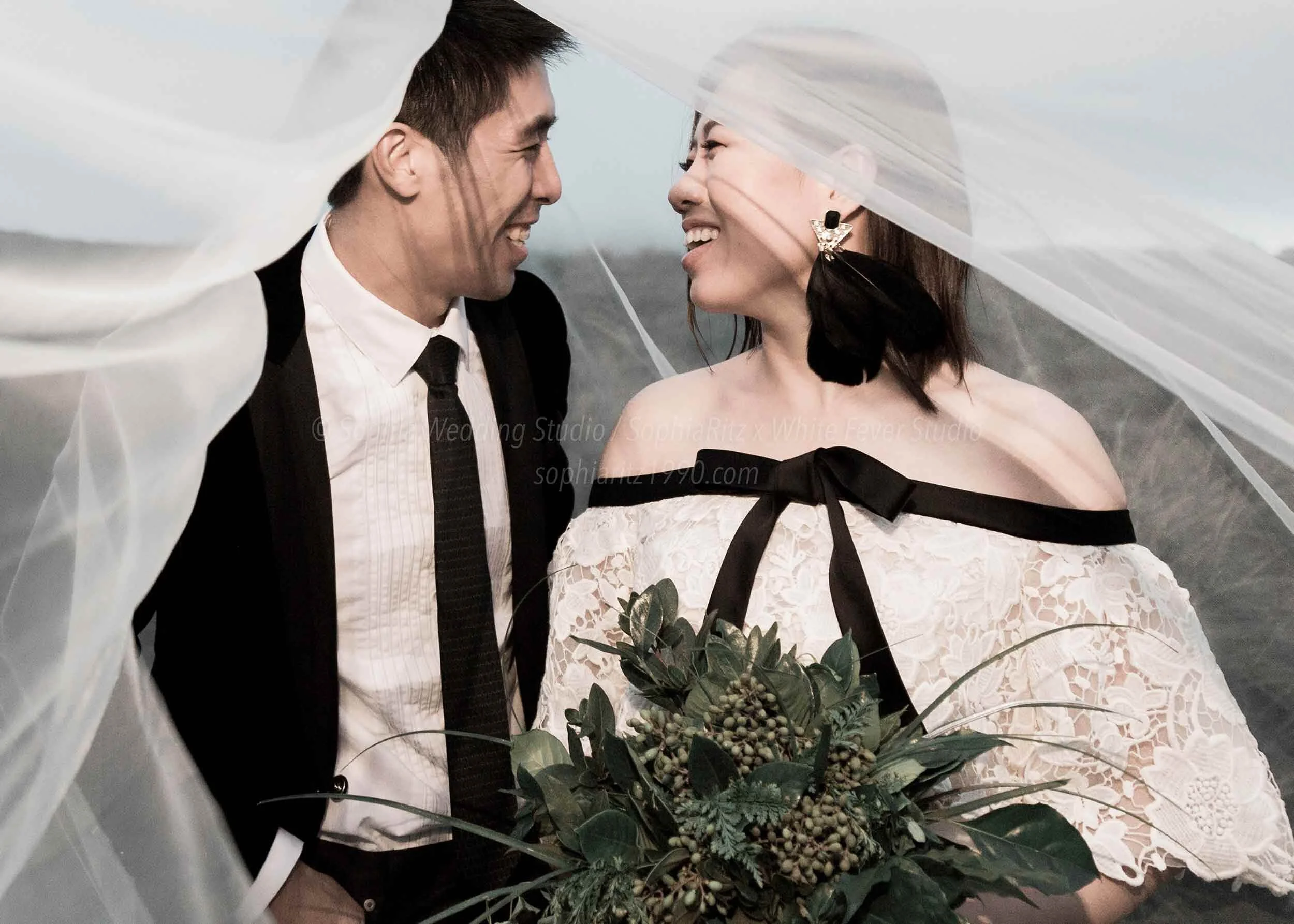  蘇菲雅婚紗-白色狂熱聯名-陽明山-外景-芒草-婚紗照 