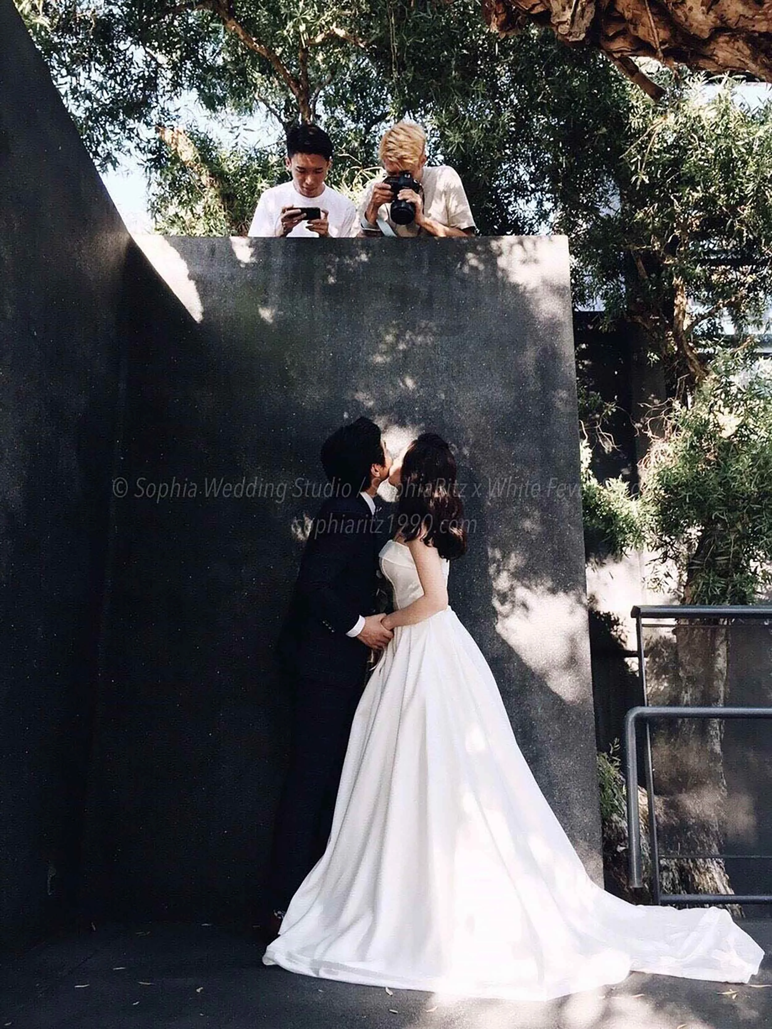  蘇菲雅婚紗-白色狂熱聯名-街景-外景-婚紗照 