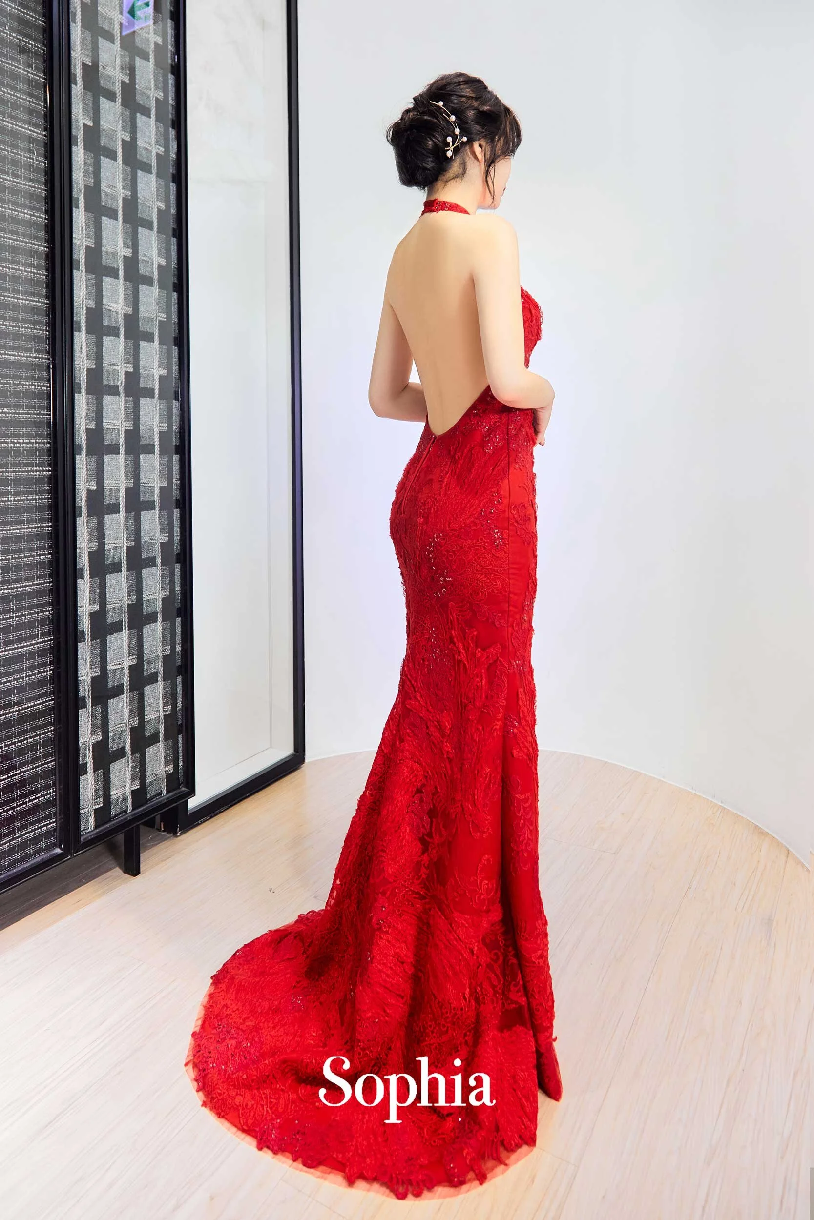 蘇菲雅婚紗-文定繞頸美背旗袍-結合西式領型