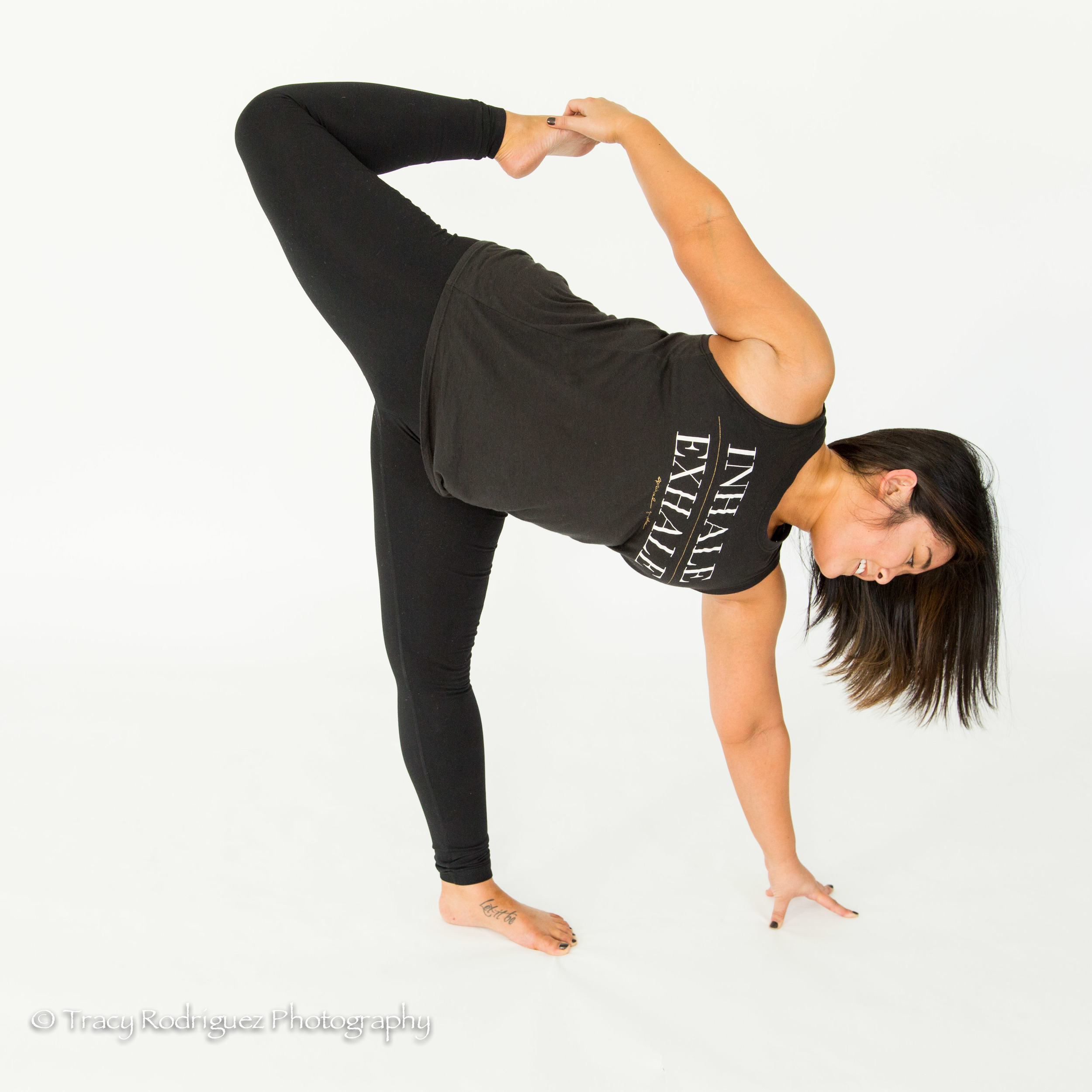 TracyRodriguezPhotography-LauraRafaelYoga-6.jpg