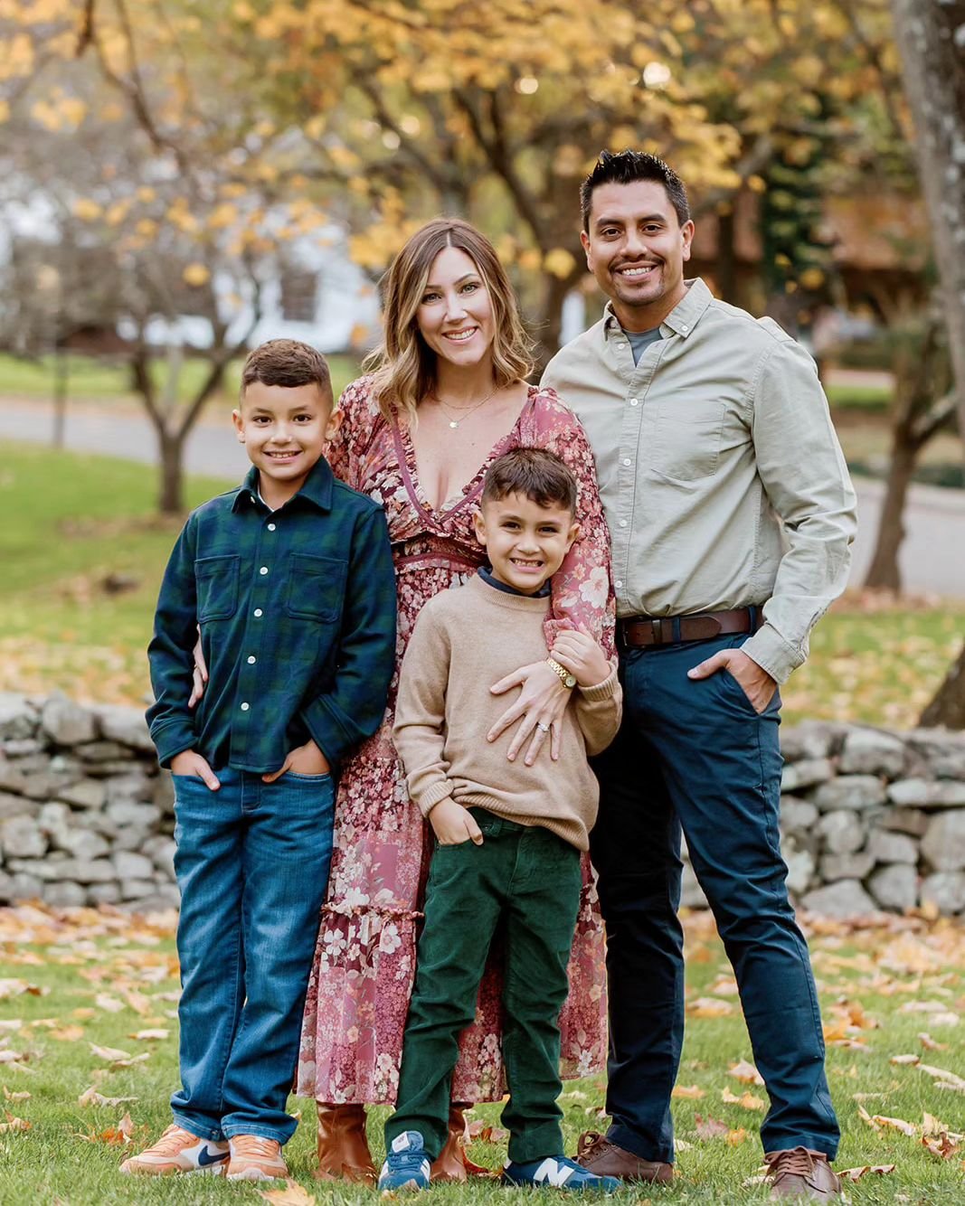 Fall family minis this year did not disappoint. I'm loving my editing screen filled with so many beautiful families. 💕📸 #fairfieldct #fairfieldphotographer #fallfamilymini