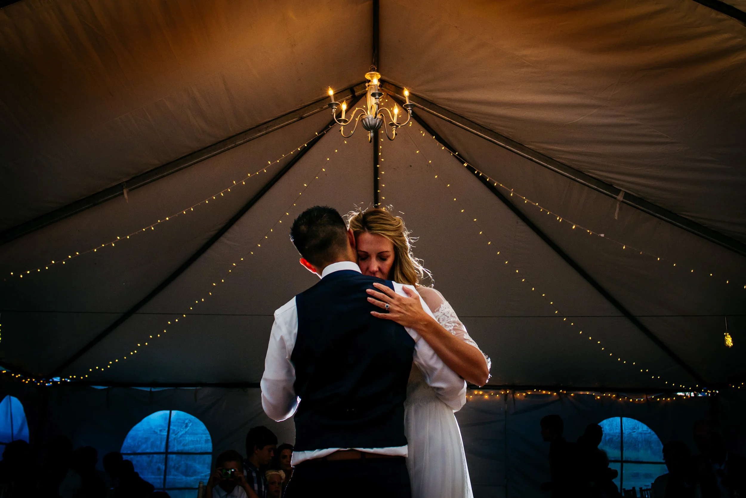 Extended Play Photography documentary wedding photography in Albuquerque, New Mexico. Capitan wedding reception first dance candid.