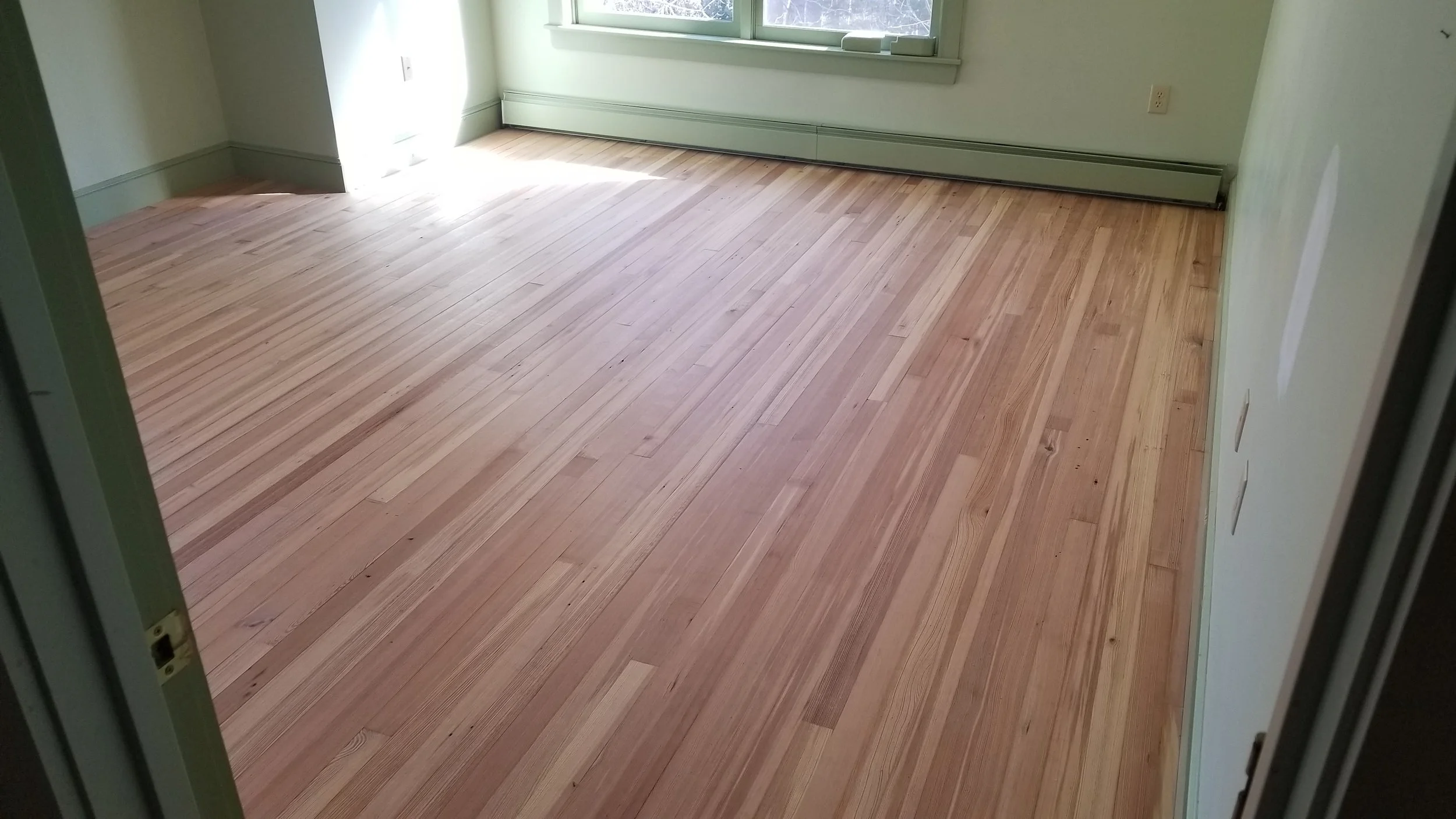 Reclaimed Heart Pine Floor