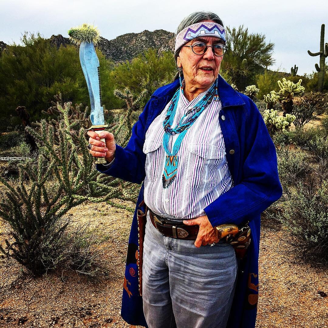 Tools of a tour guide 🌵🌞