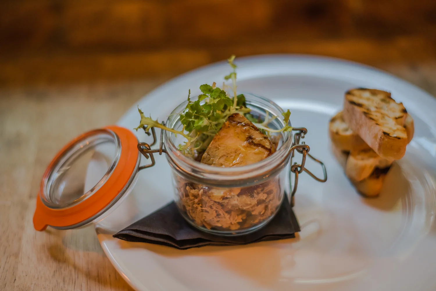 RedLionPub&Kitchen (LOWRES)-4.jpg