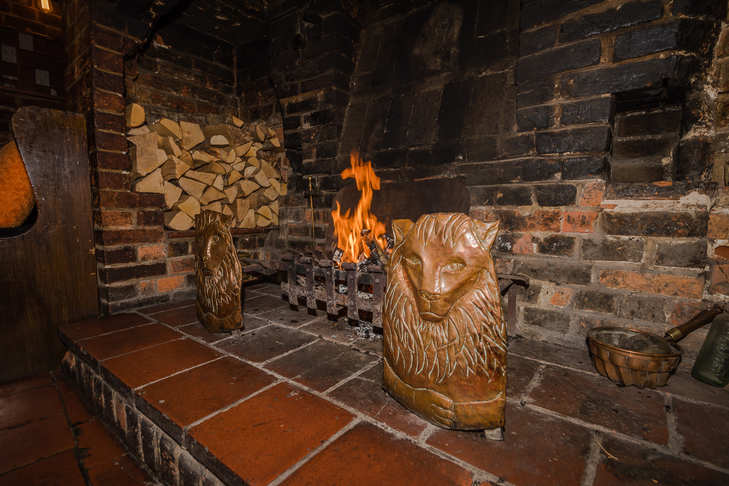 RedLionPub&Kitchen (LOWRES)-53.jpg