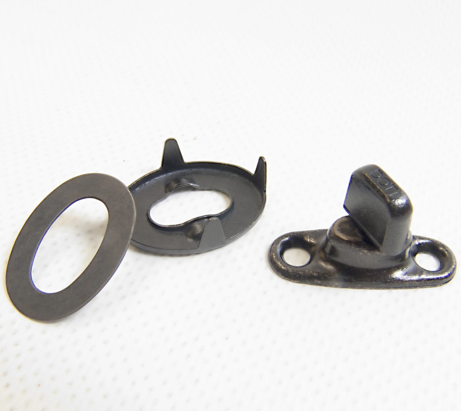 CS Turn Button Eyelet Clinch Plate B.jpg