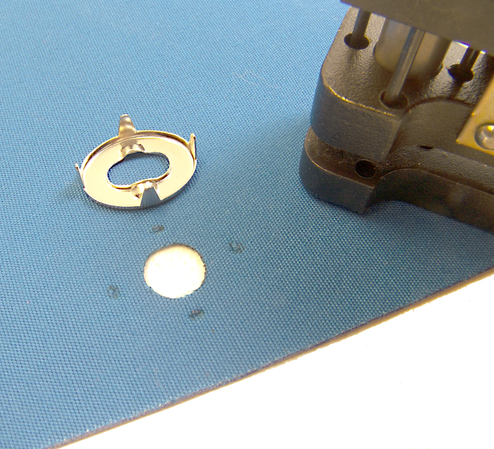 E-Z Common Sense Hand Punch F.jpg