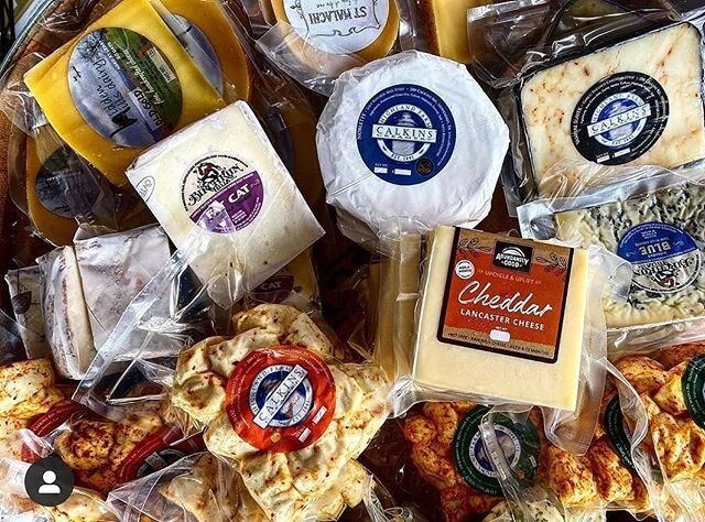 I spy with my little eye, a slice of St. Malachi. Where do you shop for your favorite @pacheeseguild cheeses? #regram @amystrauss #fullystocked #pacheese #doeruncheese @hermanscoffee #pa TAG YOUR SHOP IN THE COMMENTS #supportinglocalbusiness #spreadt