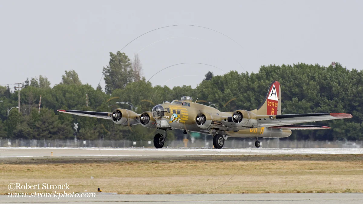   B-17G on runway, ready for take-off -Moffett Field  &nbsp;[b17g_taxi808482]   