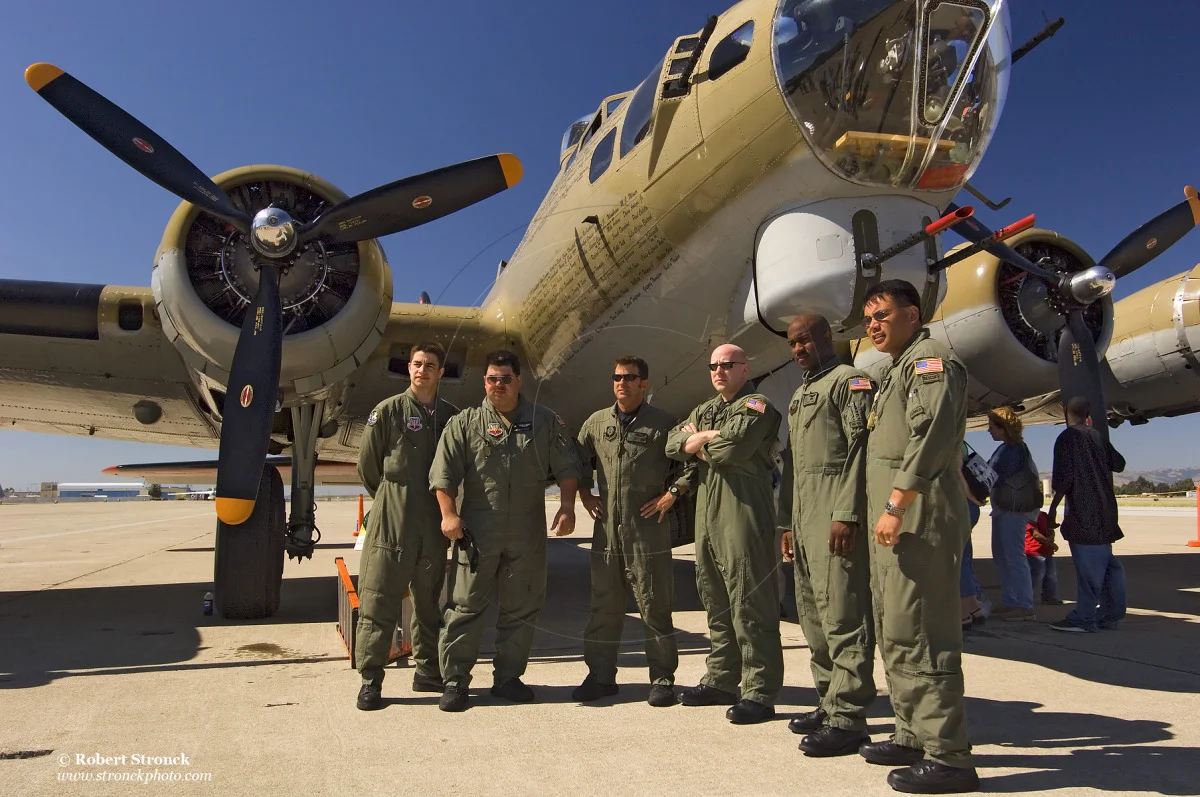   California Air National Guard pilots pose with B-17G  [b17airnatguard806353]   