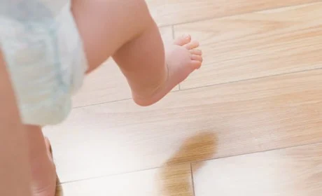 Baby Flexes Muscles With Dad In Super Cute Viral Video