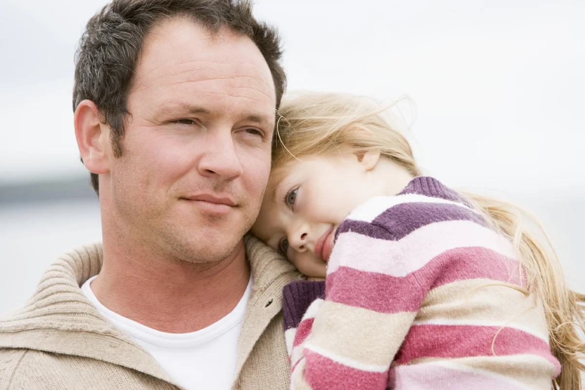 Dads Earn Way More Than Men Without Kids According To A New Study