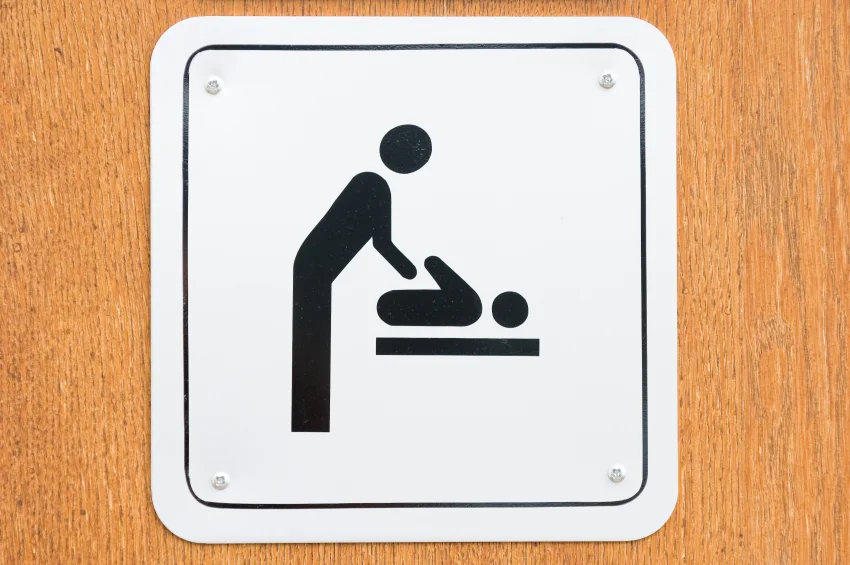 Ashton Kutcher Says Dads Change Diapers, Too!