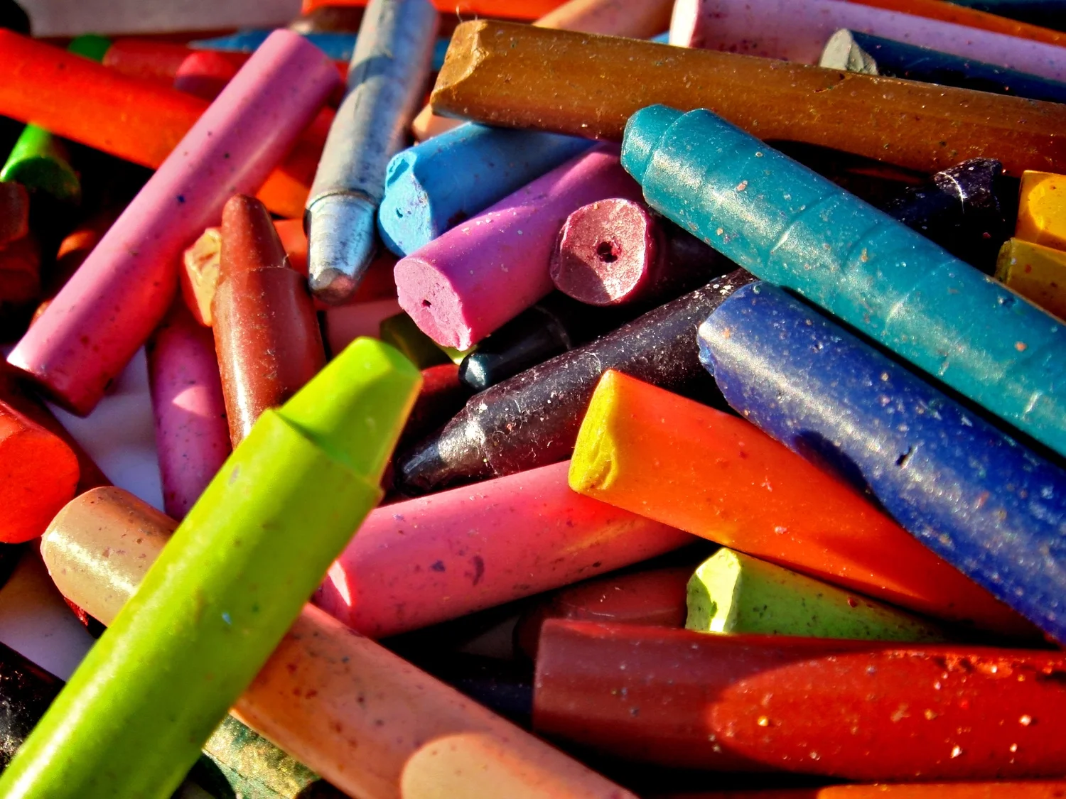Dad's Nonprofit Turns Old Crayons Into Fresh Ones For Kids In Hospitals