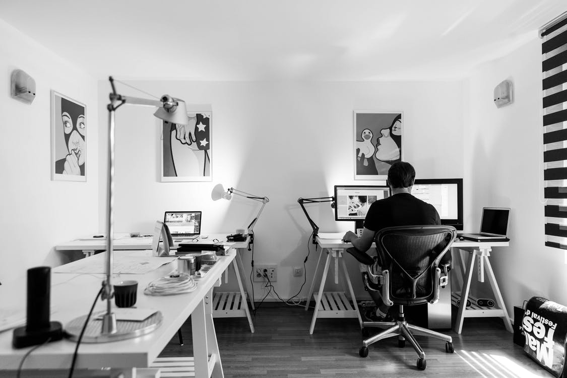 office-work-desk-computer-81363.jpeg