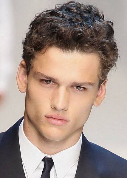 The Best Hairstyles For Older Men in 2023