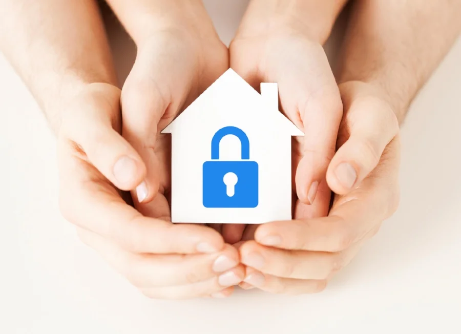 safe-home.jpg Prepare Your House For The Holiday Vacations - Security Tips for Your Home