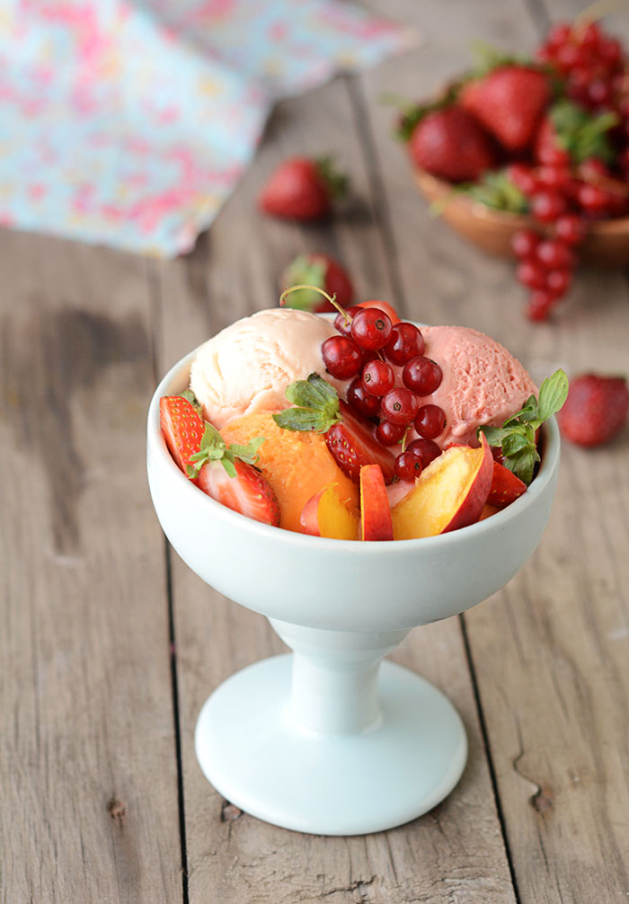 MEYVELİ DONDURMALI KUP - FOOD STYLING VE FOTOĞRAF EBRU ATLAN
