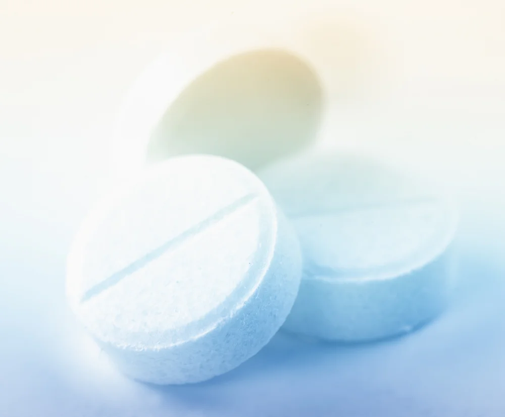 Daily Aspirin Linked to Steep Drop in Cancer Risk