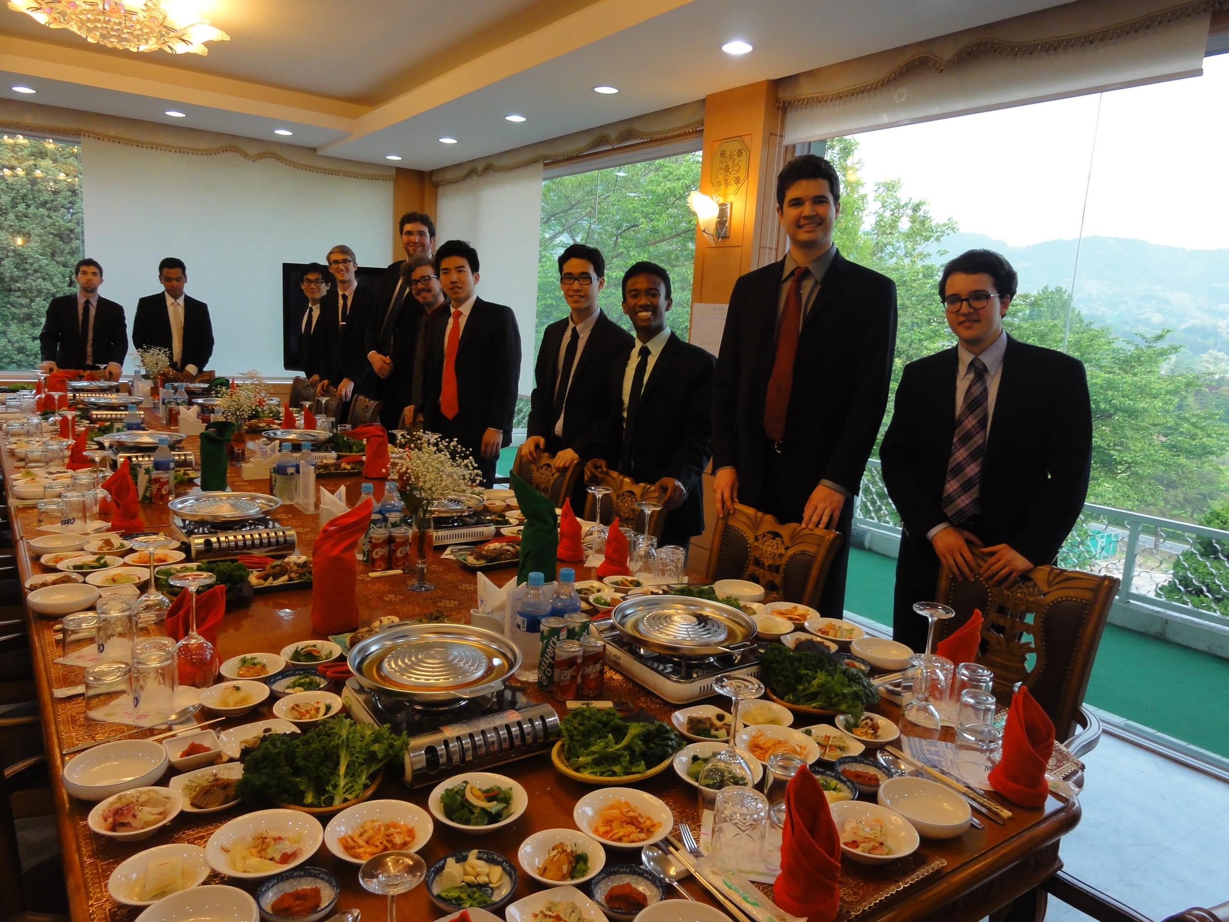 The Cats prepare to have dinner with the commander of the Republic of Korea Special Warfare Command