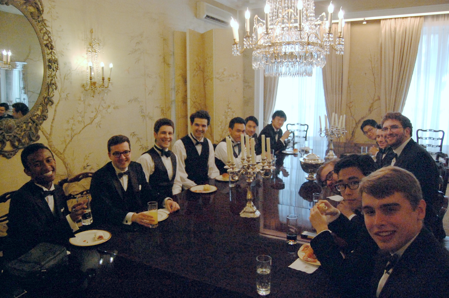 The cats enjoy a dinner in the US Embassy in Belgium