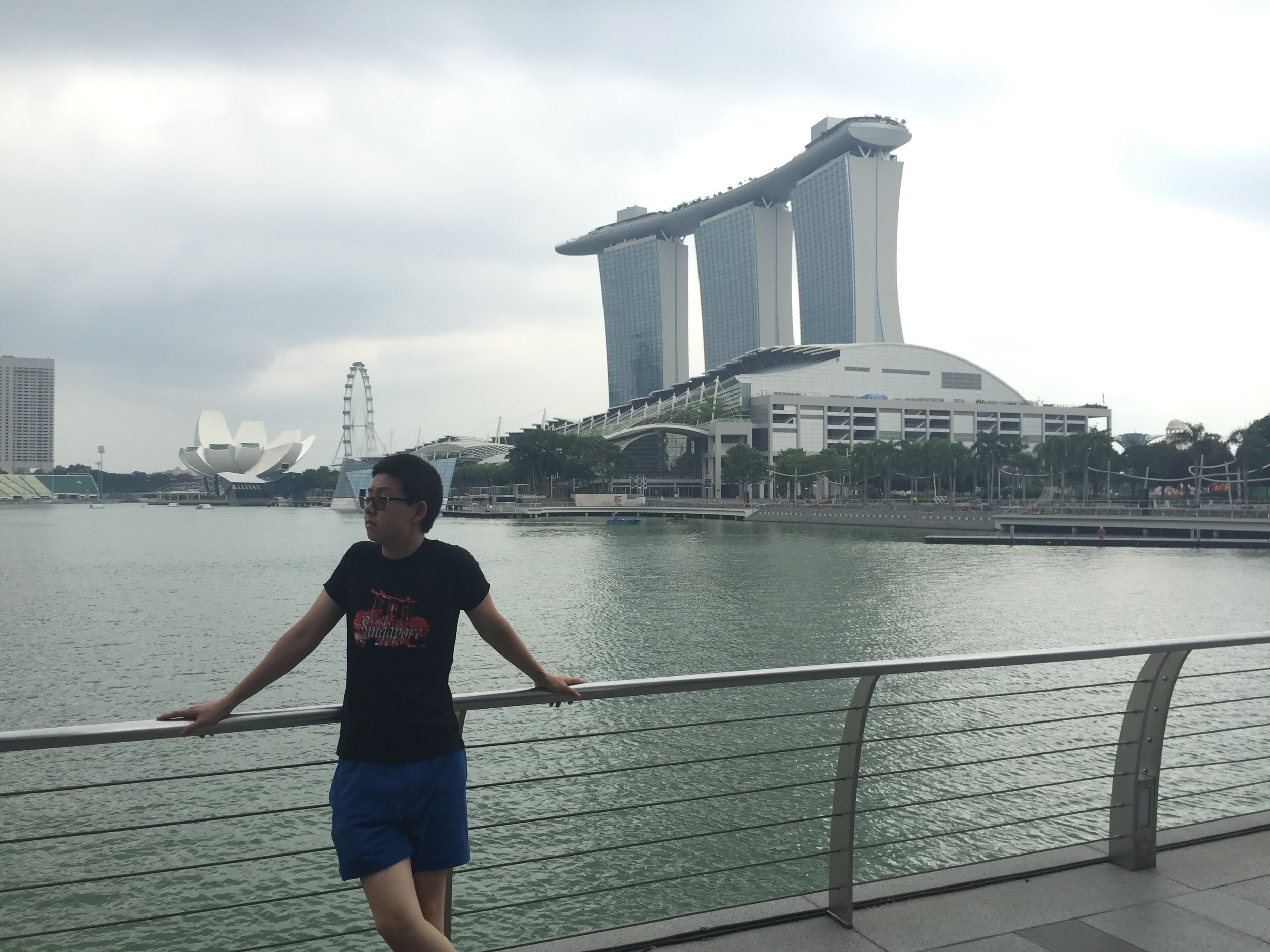 Dustin Zhao '19 chills by Marina Bay