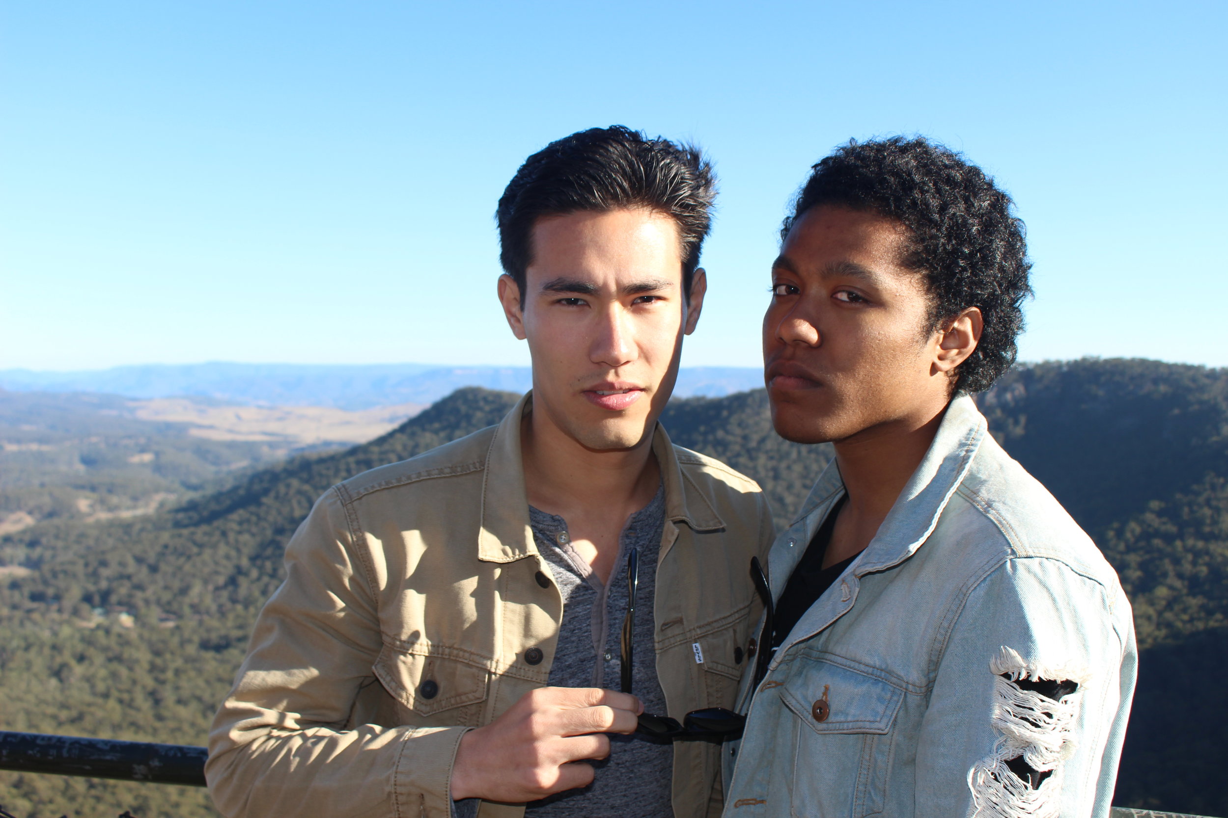  Rob and Kaori (our two most “aesthetic” singers) serving some looks at the Blue Mountains in Australia! 