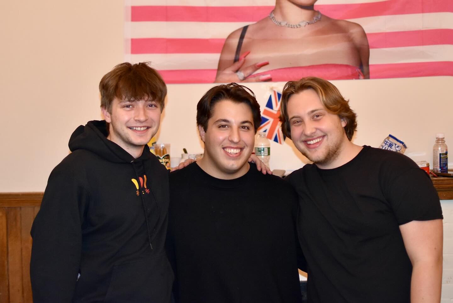 CONGRATULATIONS TO THE NEWEST BATCH OF WHIFFENCATS!

🐉🐈&zwj;⬛ Rory Latham
🐉🐈&zwj;⬛ Logan Foy (PITCH!)
🐉🐈&zwj;⬛ Joey Cumpian

We are so proud of these three and we cannot wait to see where they go. 🥹

#CAW&hellip; 🐈&zwj;⬛