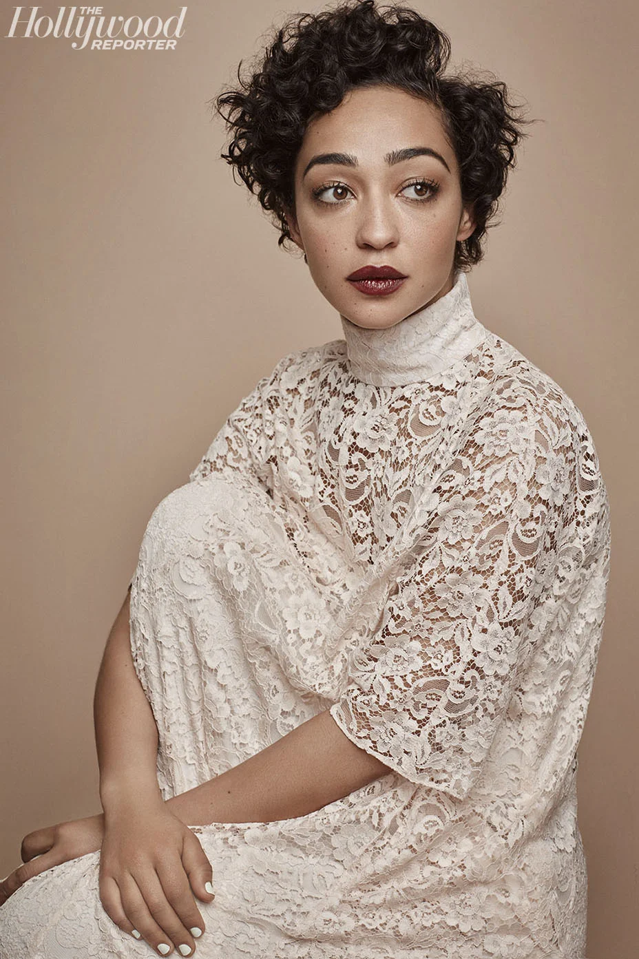 rn_01-Lace_0177-P 2016 THR EMBED.jpg