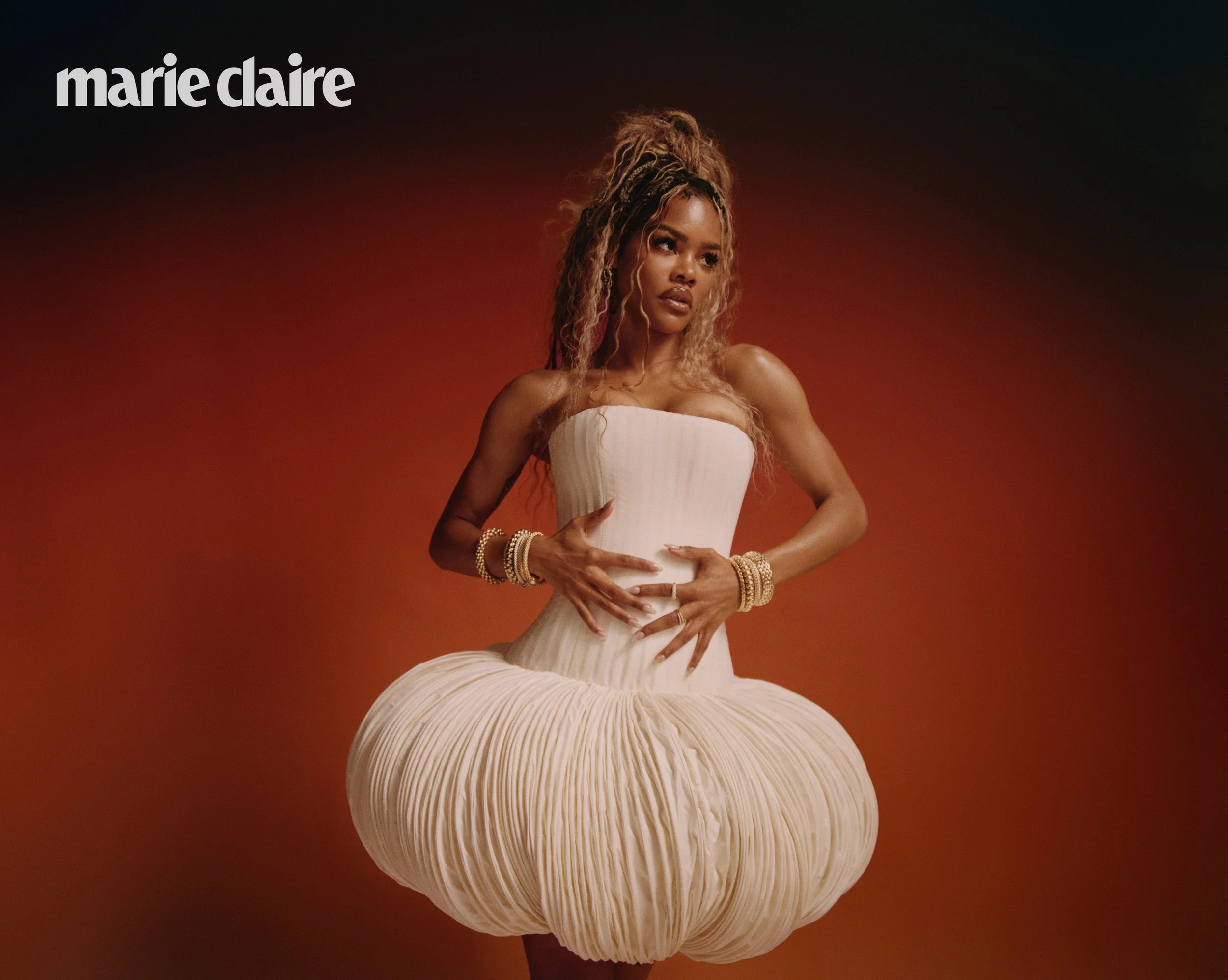 R553_MCA_MarieClaire_004_07_FNL.jpg