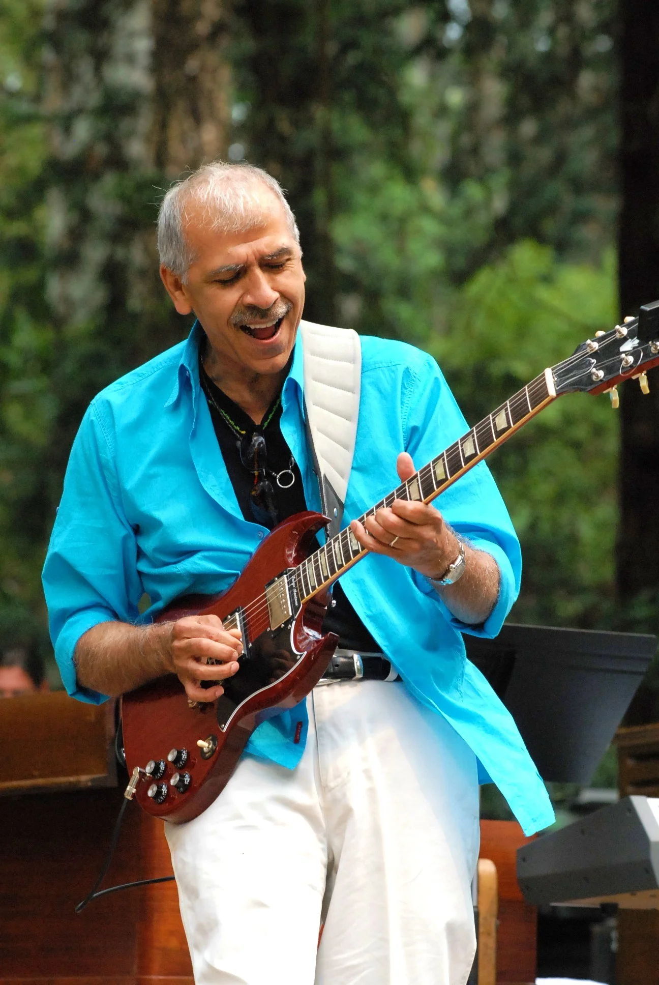 Jorge Santana Cover [Original Resolution].JPG