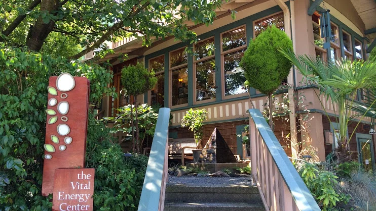 Seattle WA, Upper Body