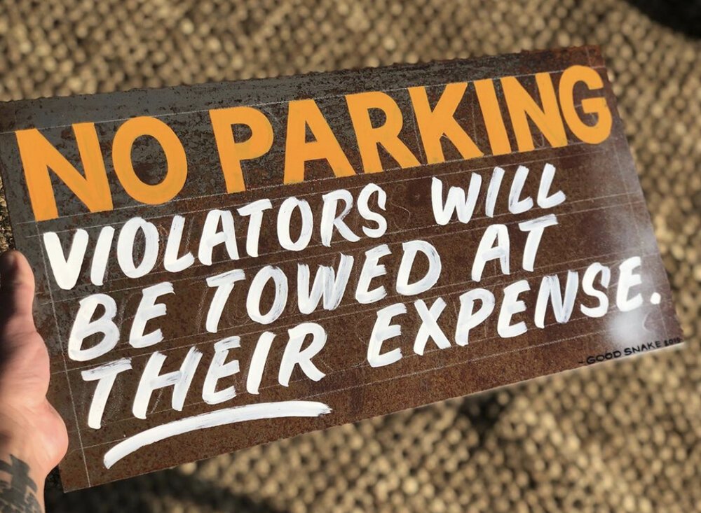 freehand-sign-painted-no-parking.jpeg