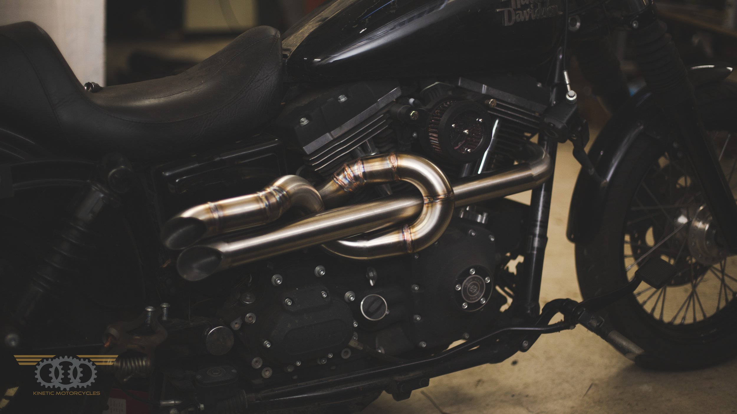 Kinetic Motorcycles Windsor Handcrafted 2-Into-1 Performance Exhaust