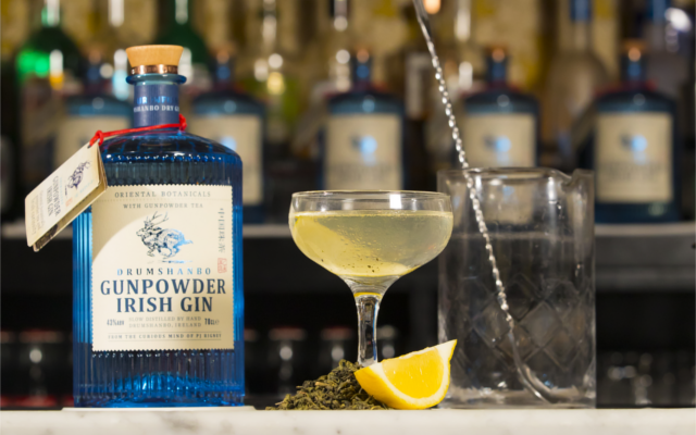 Gunpowder irish. Gunpowder Irish Gin. Драмшанбо Ганпаудер Айриш Джин. Джин Gunpowder. Джин Drumshanbo Gunpowder Irish.