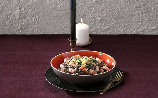 squid+ink+gin+prawn+risotto+candles.png