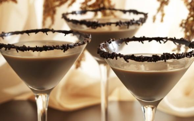 toffee+gin+martini+cocktail.png