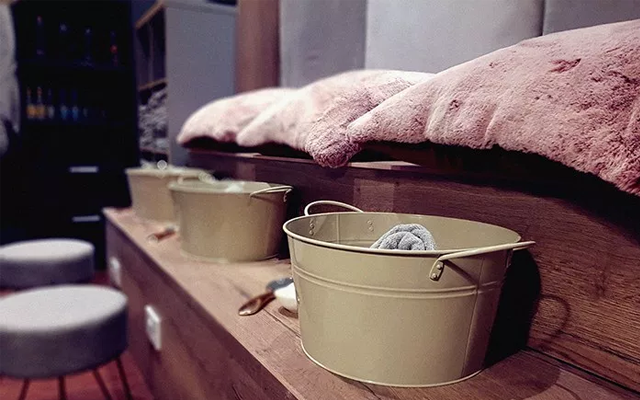 the+gin+spa+cushions.png