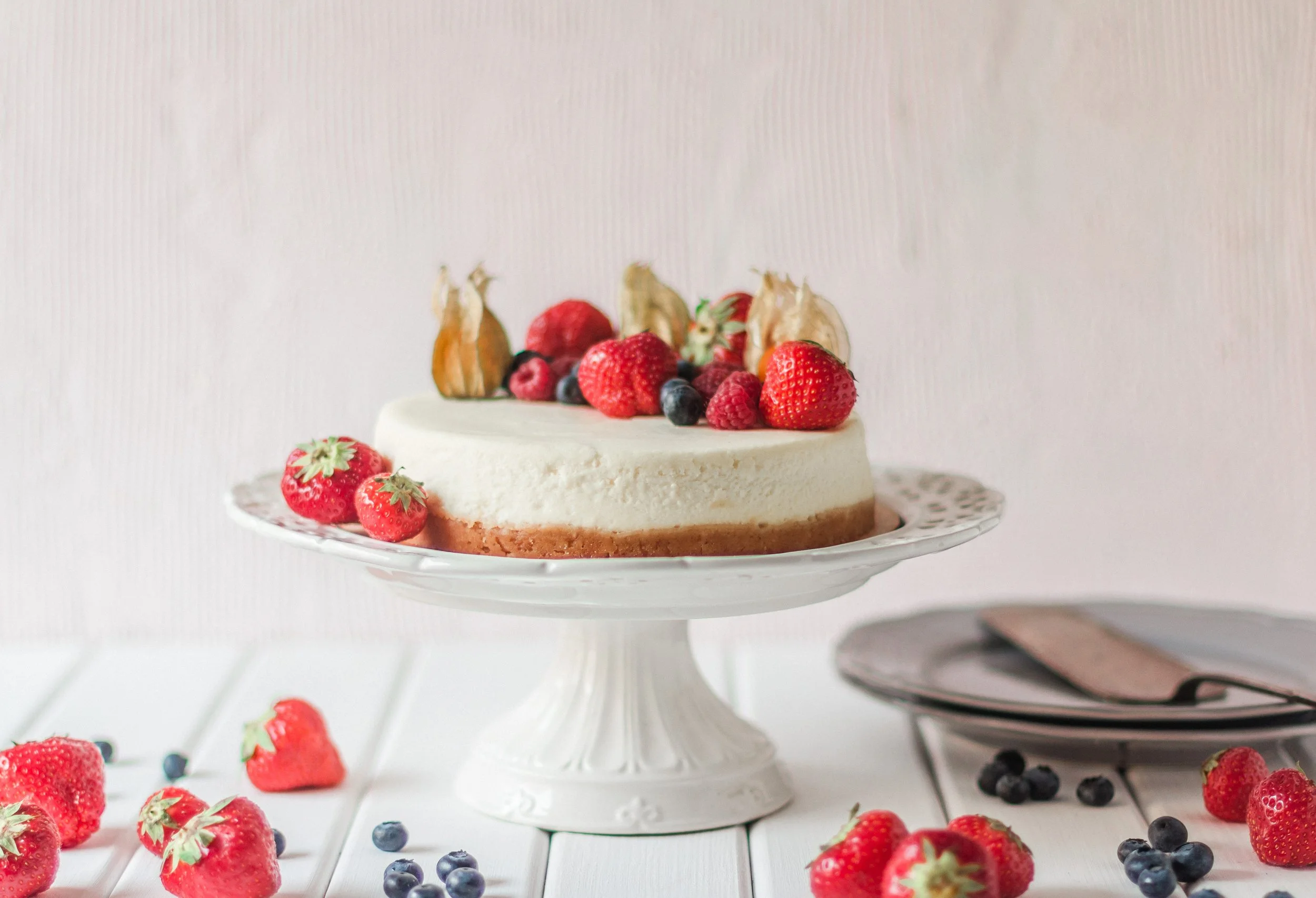 strawberry-gin-cheesecake.jpg