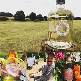 Look closely and you’ll spot the joy on @GinDolly’s Grandad Dave’s face when he realised he was about to enjoy a “bleedin’ fancy” G&T of the month!