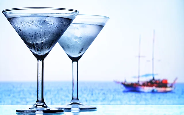MARTINI-COCKTAILS-OCEAN.jpg