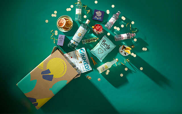 xmas-flatlay-green.jpeg
